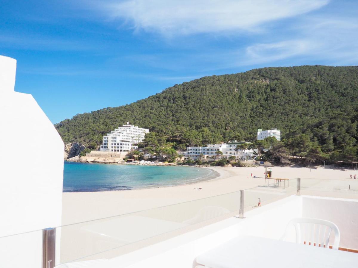 Apartamentos Cala Llonga Exterior foto