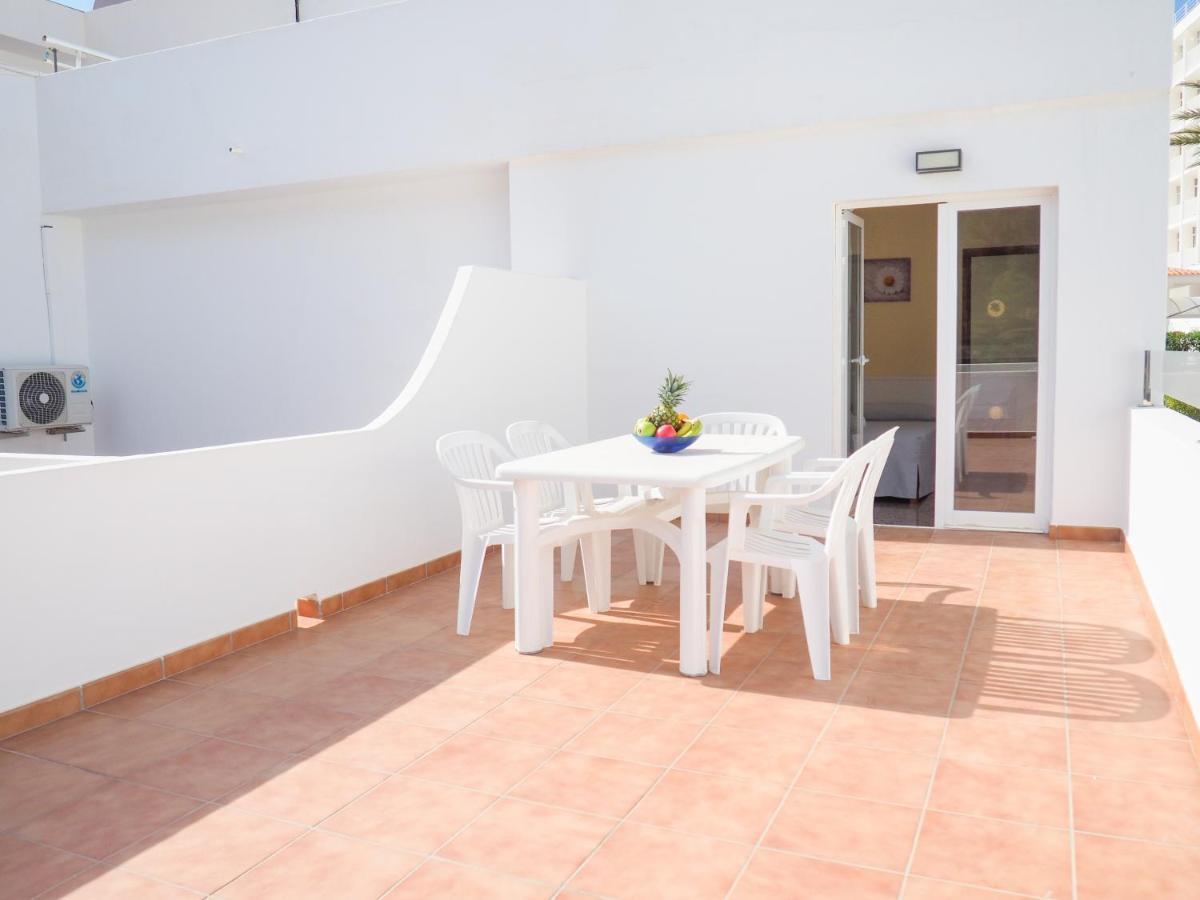 Apartamentos Cala Llonga Exterior foto
