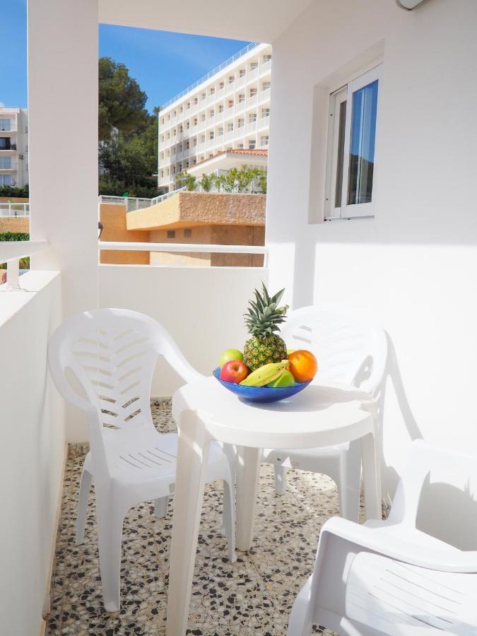 Apartamentos Cala Llonga Exterior foto